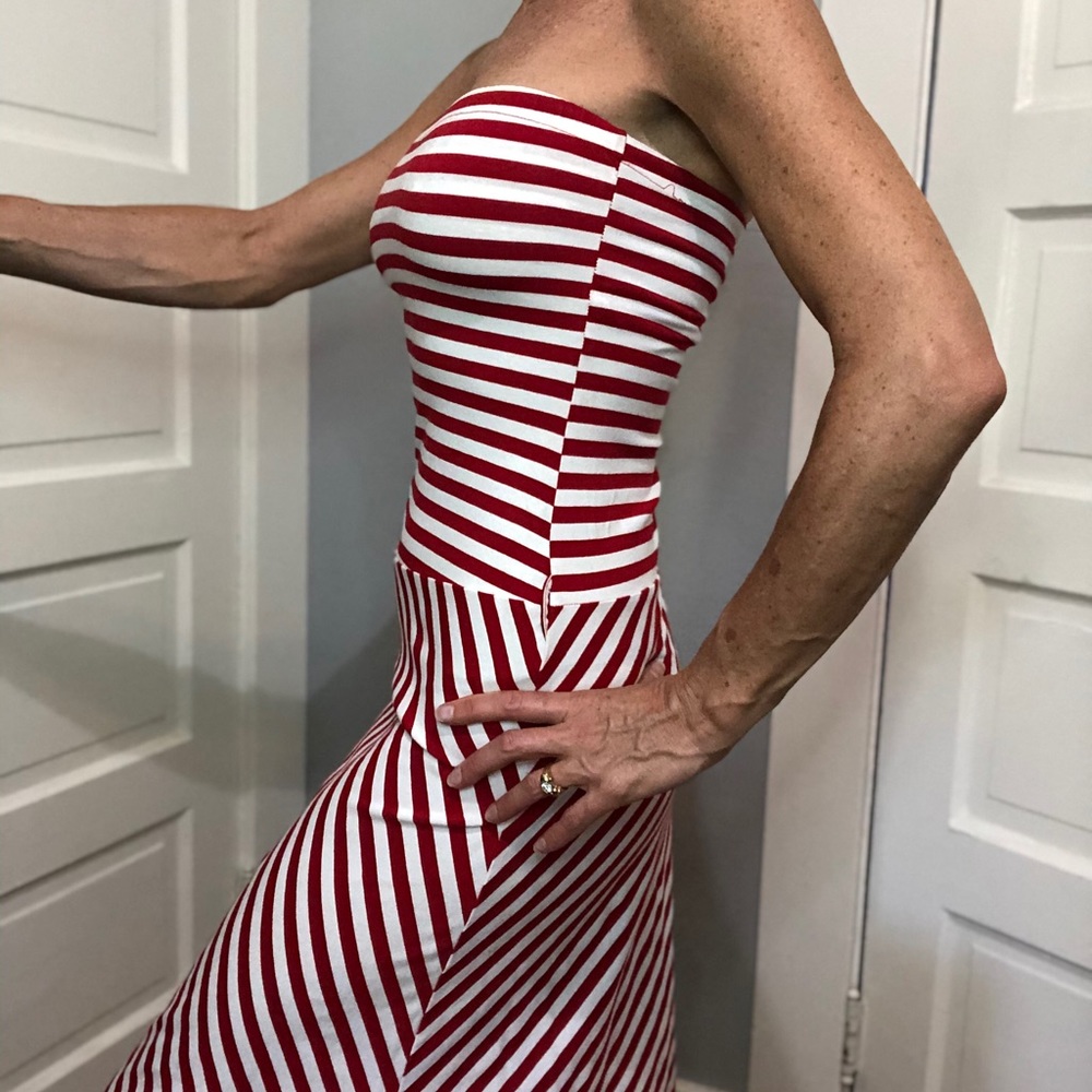 Red striped strapless dress - Picture 3 of 3